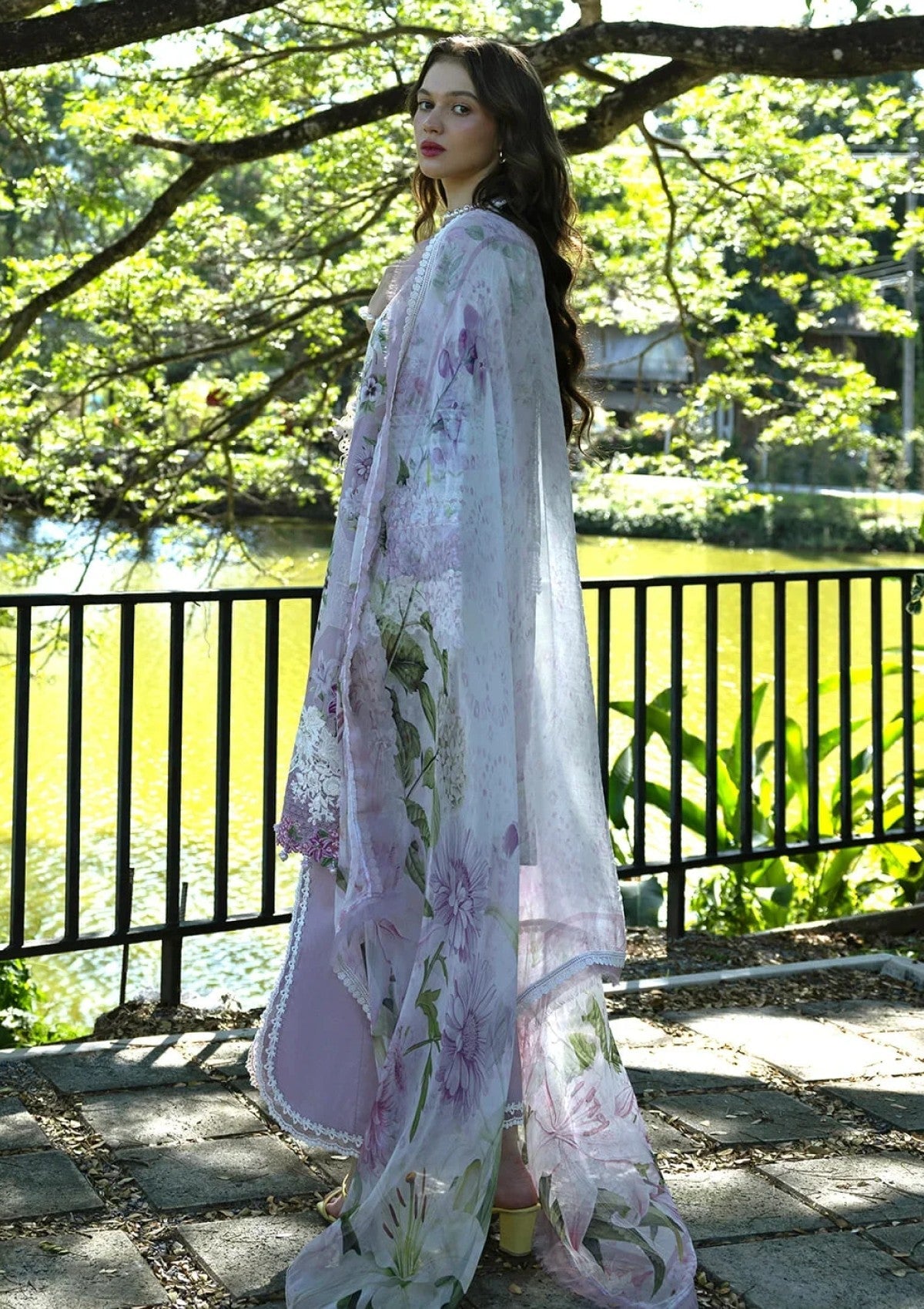 Lawn - Elaf Premium - Signature Embroidered Prints 26 - ESA#08A - JULIETTE photo 2