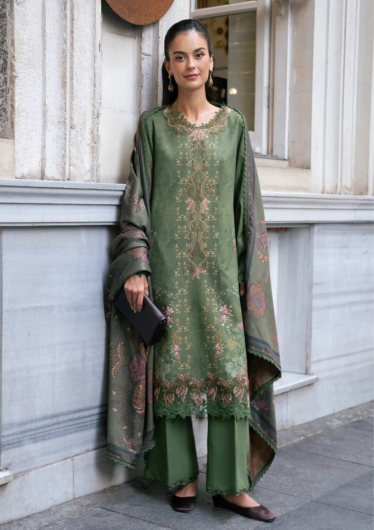 Winter - Rang Rasiya - Meet Me In Istanbul 26 - RRM#06 - Amber photo 1