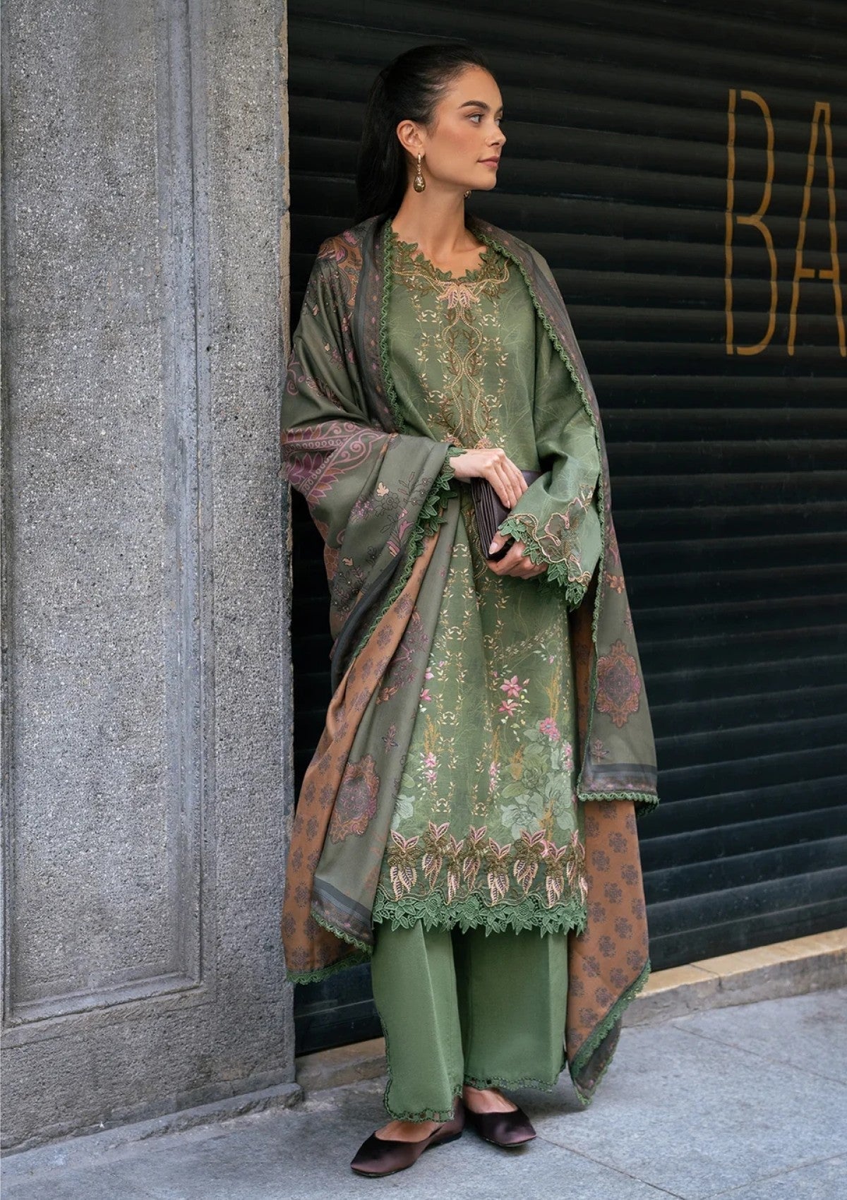 Winter - Rang Rasiya - Meet Me In Istanbul 26 - RRM#06 - Amber photo 2