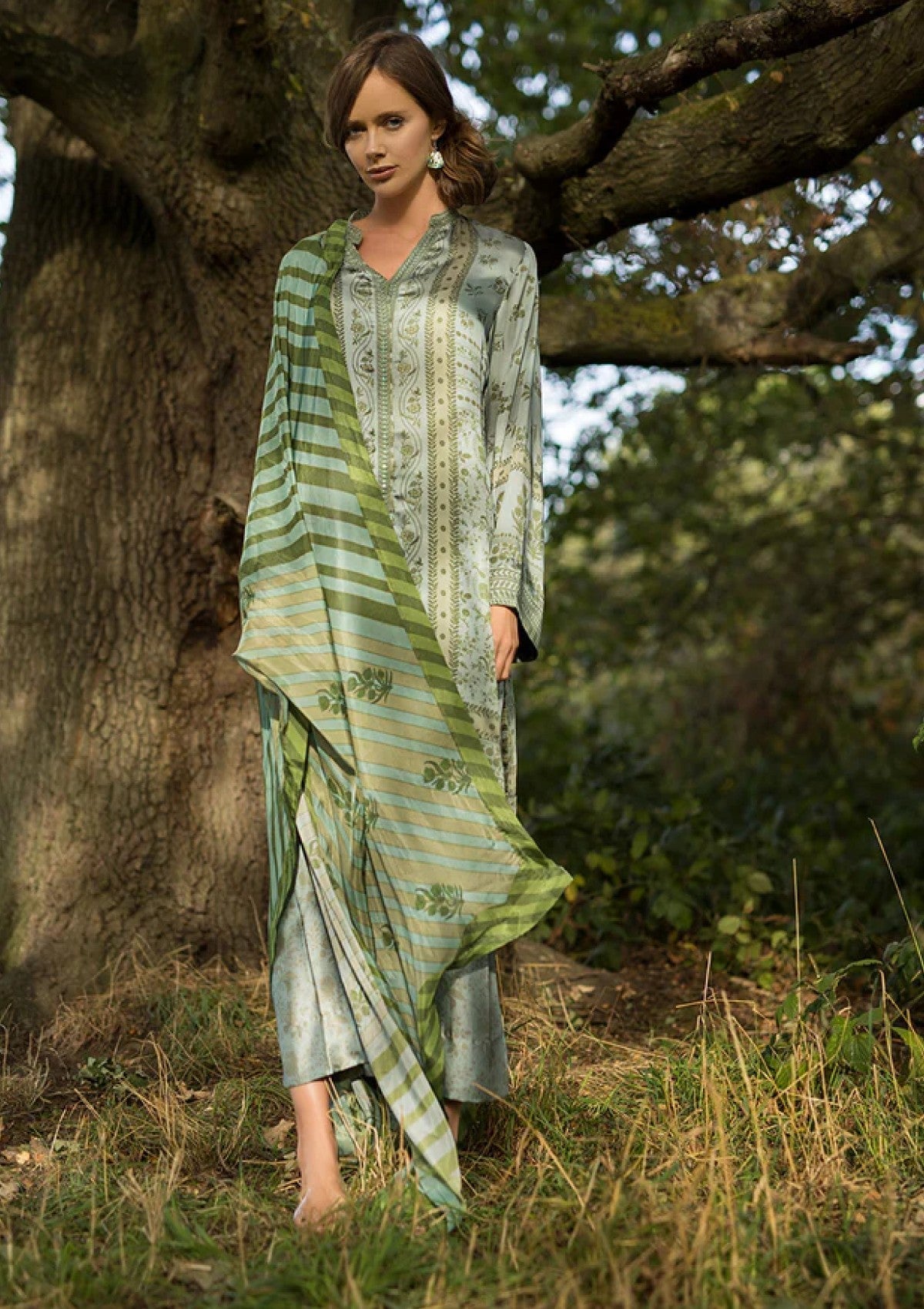 Winter - Sobia Nazir - Satin Edit - Unstitched 25 - SU#02 photo 1