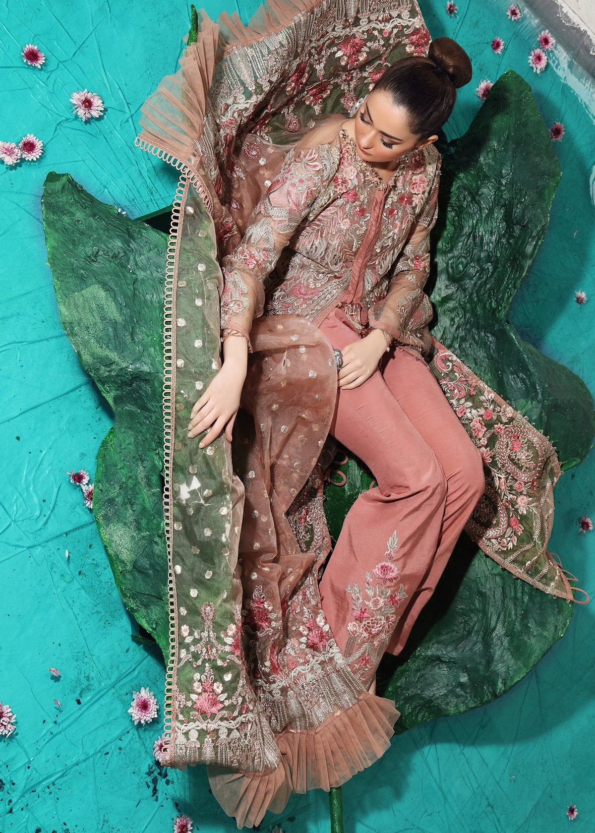 Shiza Hassan Wild Rose - photo 5