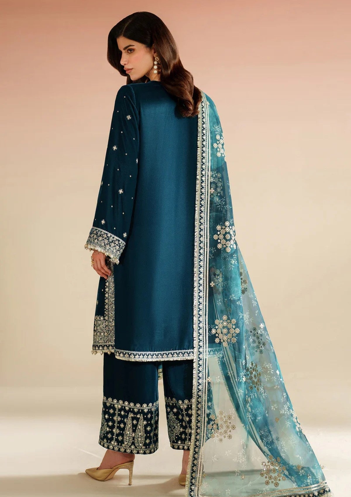 Winter - Jazmin - Velvet Vogue 25 - VVF#D02 photo 2