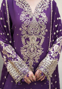 Formals - Roheenaz - Mah-e-Noor Silk 26 - RUNES#106 - Rukhsar photo 4