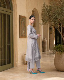 Isla Khaddar IAKC-UF-18 Ready-to-Wear Khaddar Suit