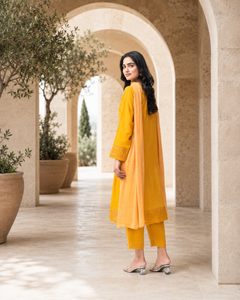 Isla Khaddar IAKC-UF-17 Ready-to-Wear Khaddar Suit