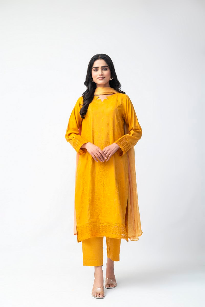 Isla Khaddar IAKC-UF-17 Ready-to-Wear Khaddar Suit