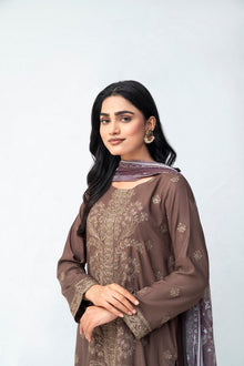 ZARFINA IAKC-UF-24 ready-to-wear khaddar suit - image 5