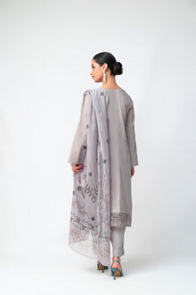 ZARFINA IAKC-UF-18 ready-to-wear khaddar suit - image 3