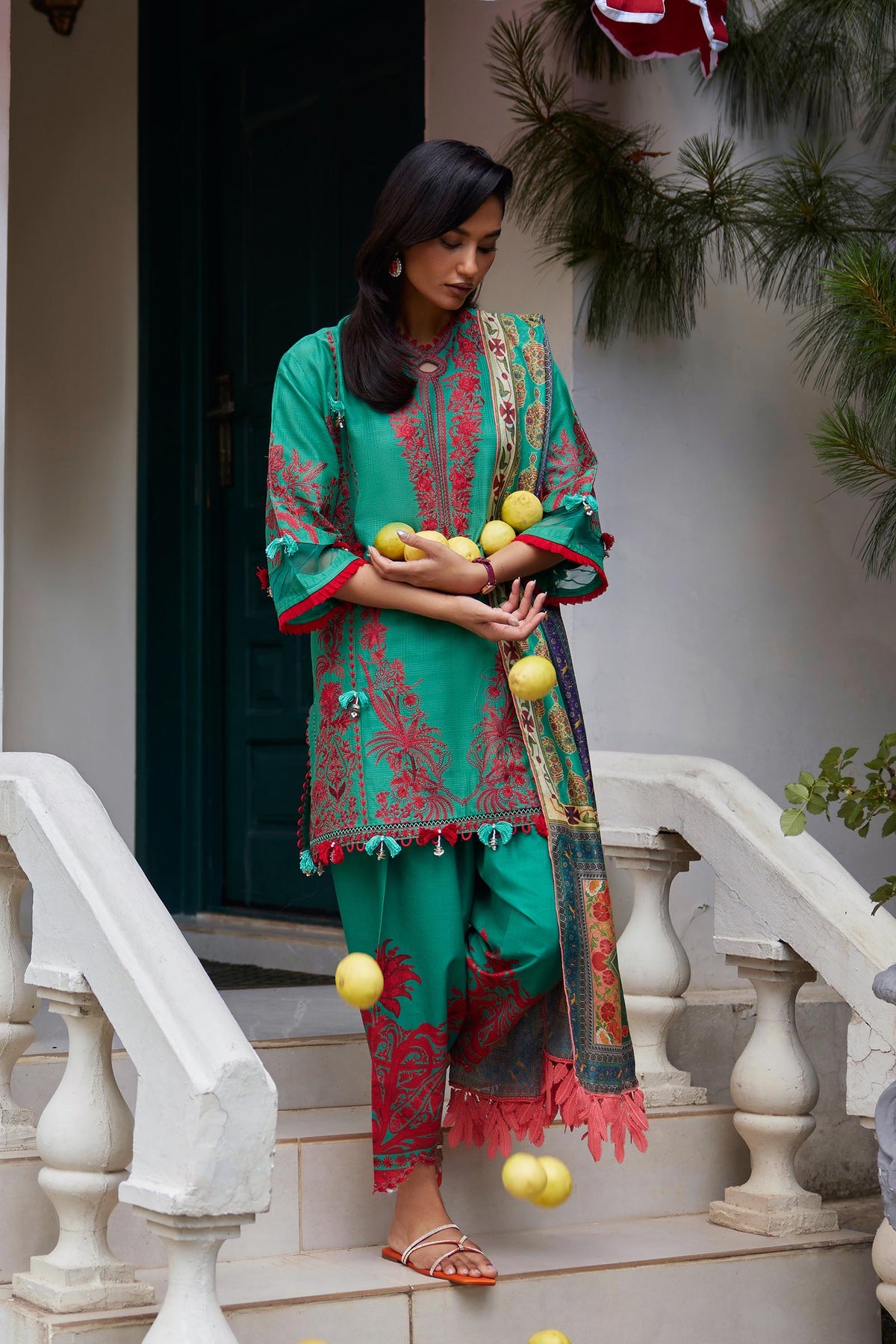 Unstitched Embroidered 3 Piece Muzlin Suit — 1000000093631 photo 10