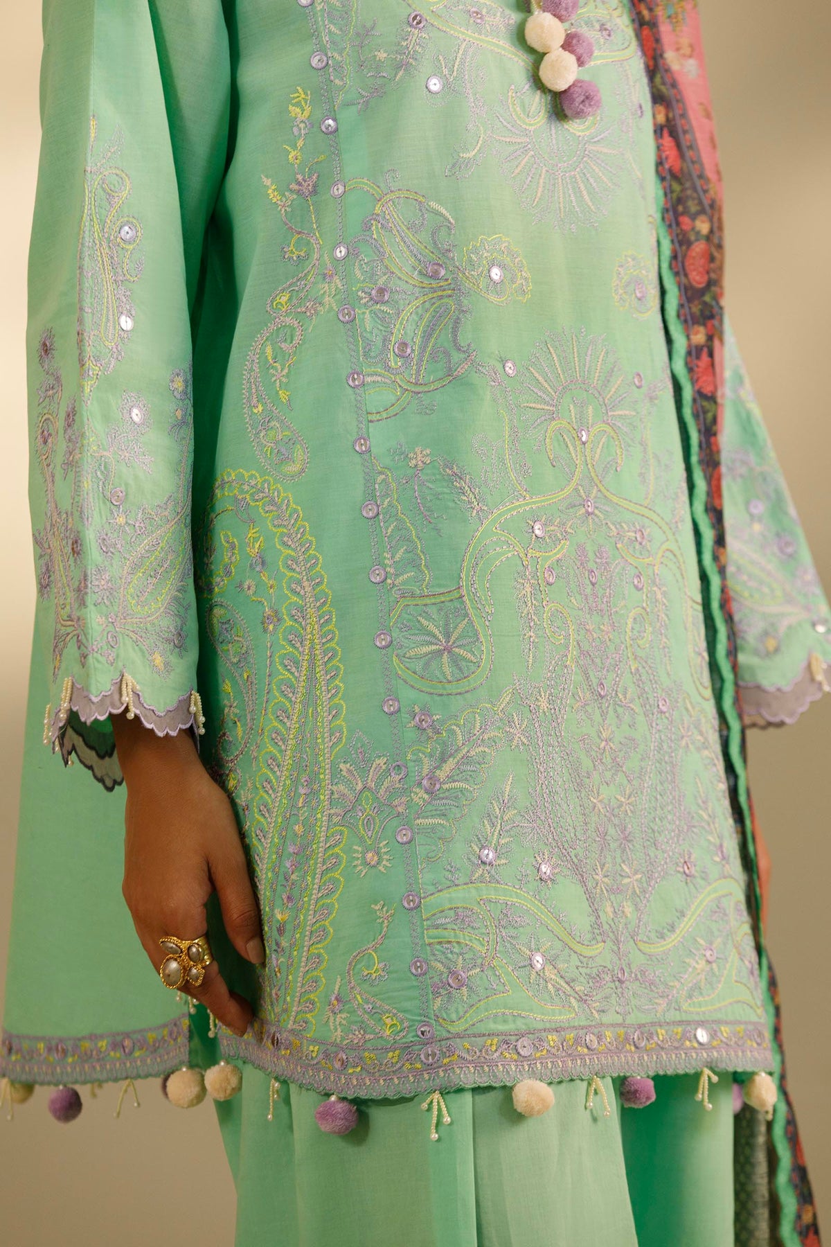 Unstitched Embroidered 3 Piece Muzlin Suit — 1000000093636 photo 4