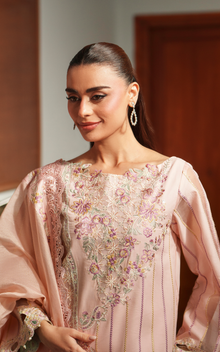 Asifa & Nabeel Crimson Courage VUL26-08 official image 4
