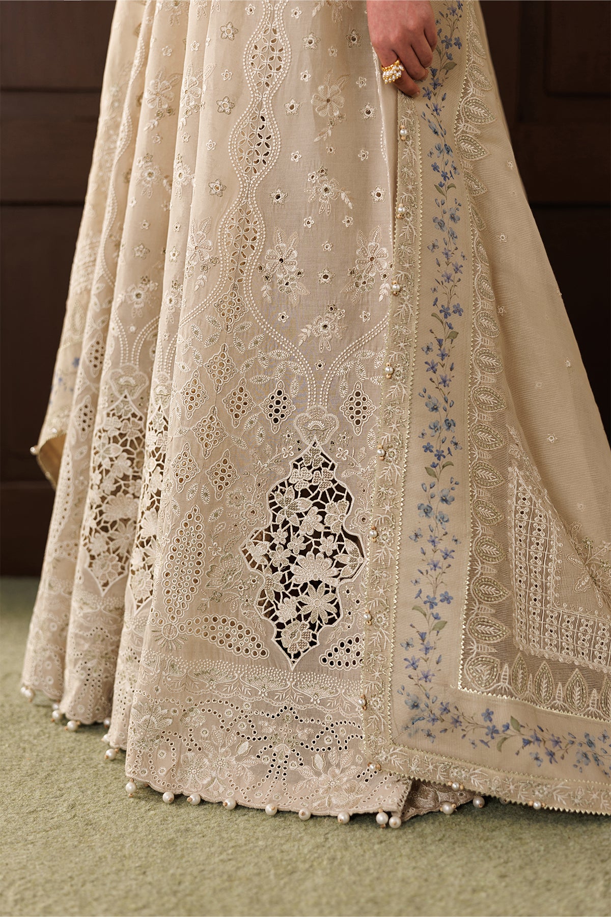 Baroque Eid Lawn 2026 EL26-D03 Beige outfit photo 5