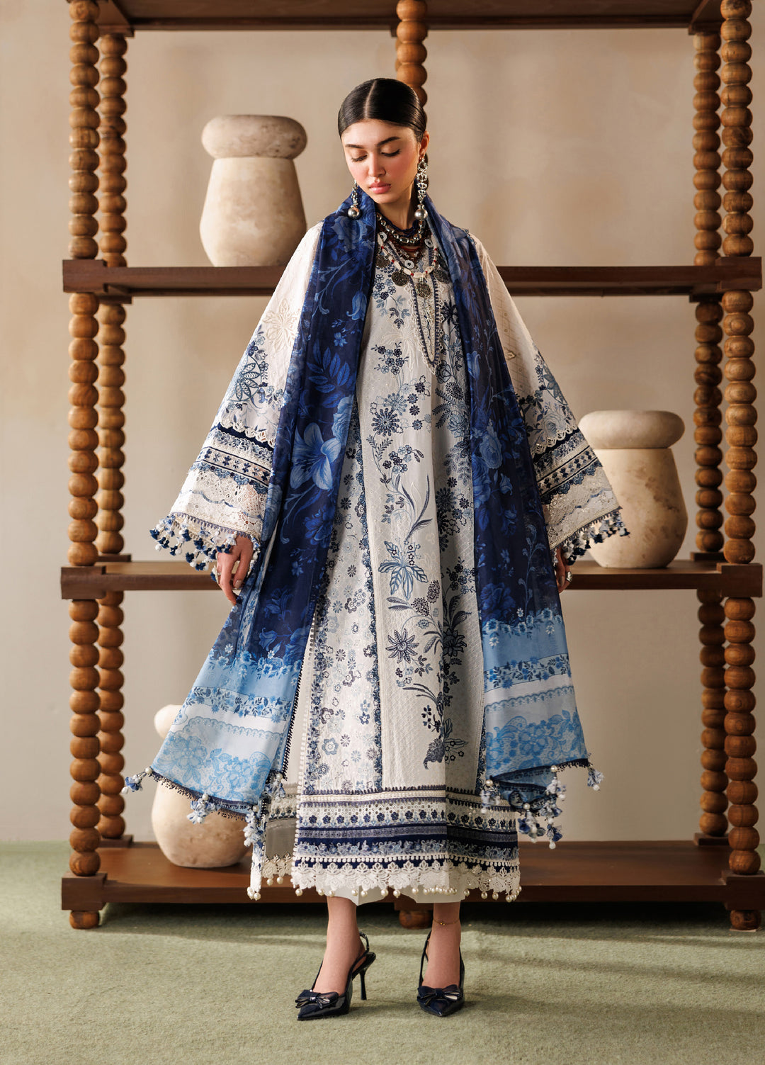 Baroque Eid 2026 EL26-D06 designer outfit, third view