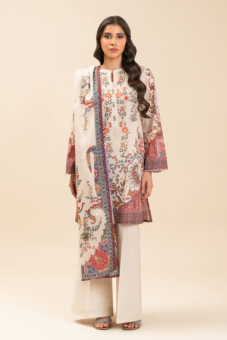 Beechtree Ecru Paisly official gallery view 2