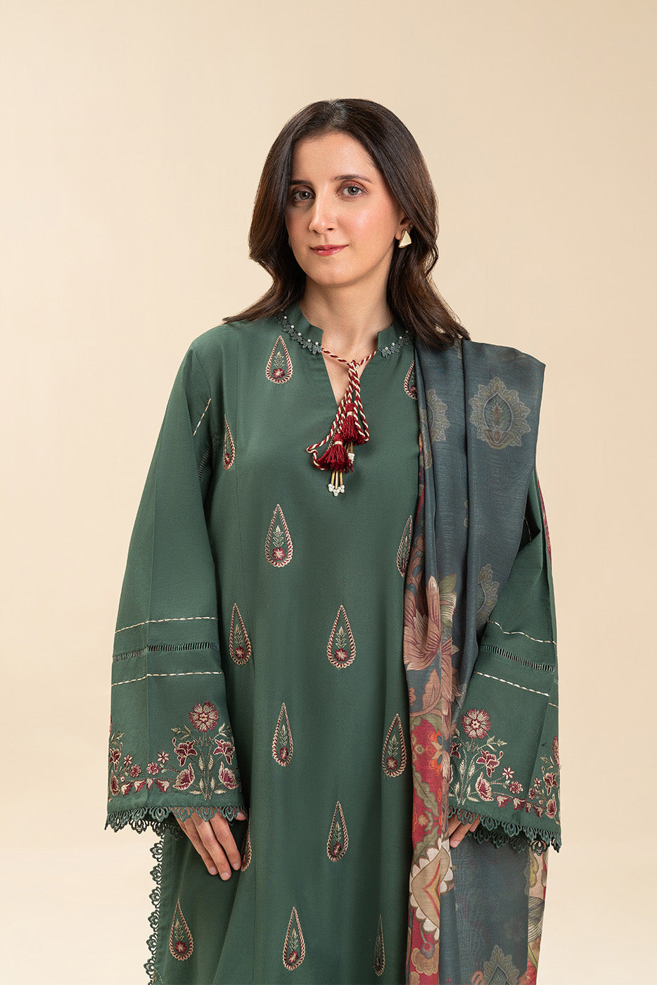 Beechtree Paisley Whisper embroidered lawn unstitched 3-piece - official view 1
