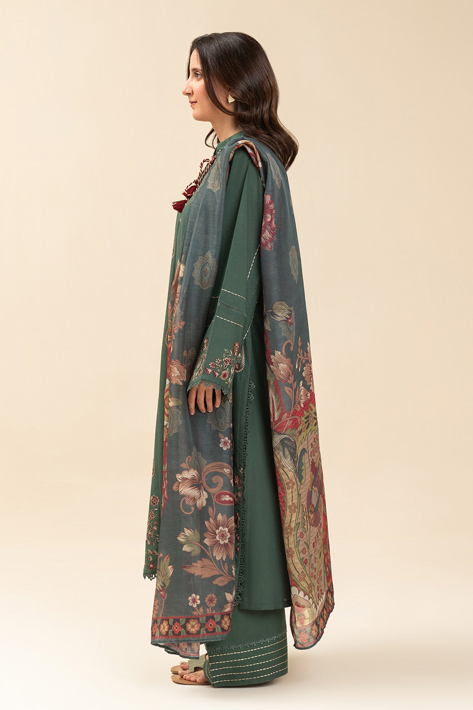 Beechtree Paisley Whisper embroidered lawn unstitched 3-piece - official view 3