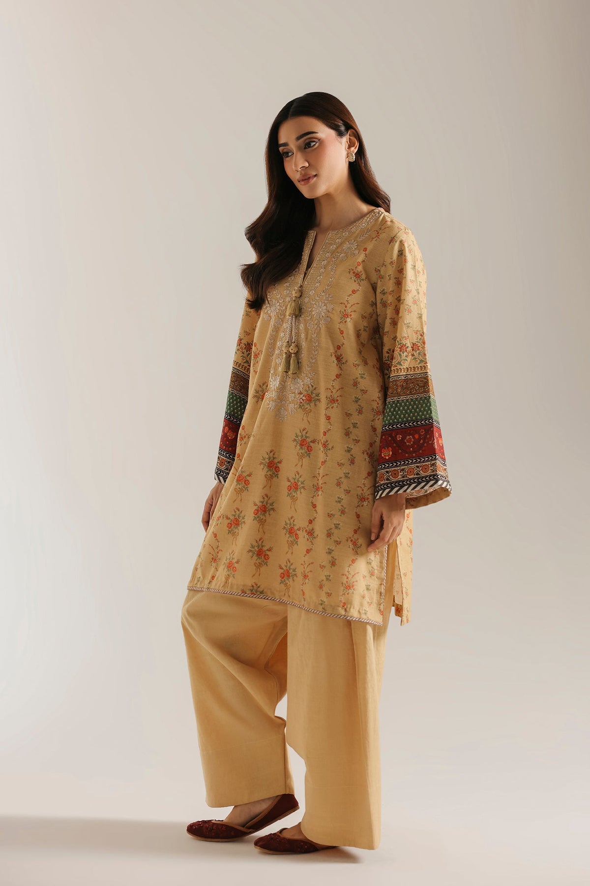 ETHNC EMBROIDERED SUIT (E1101-203-110) photo 4