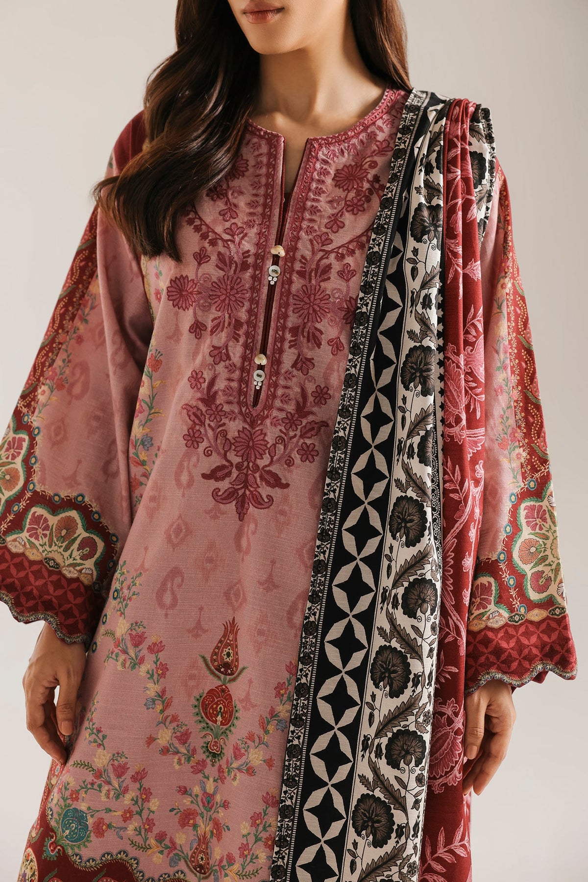 ETHNC EMBROIDERED SUIT (E1105-203-513) photo 6