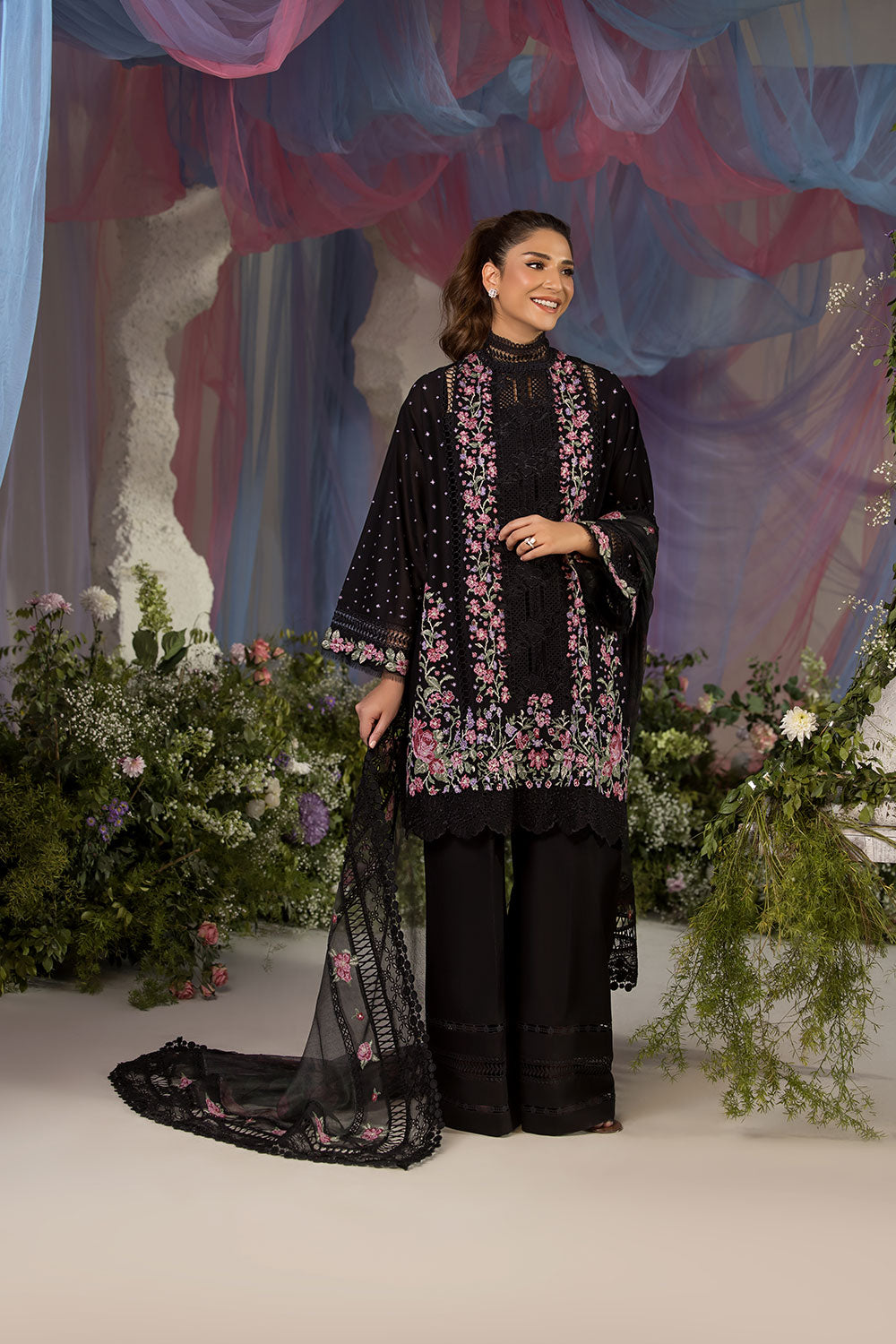 Sobia Nazir Design 4B Luxury Lawn 2025 Unstitched picture 2