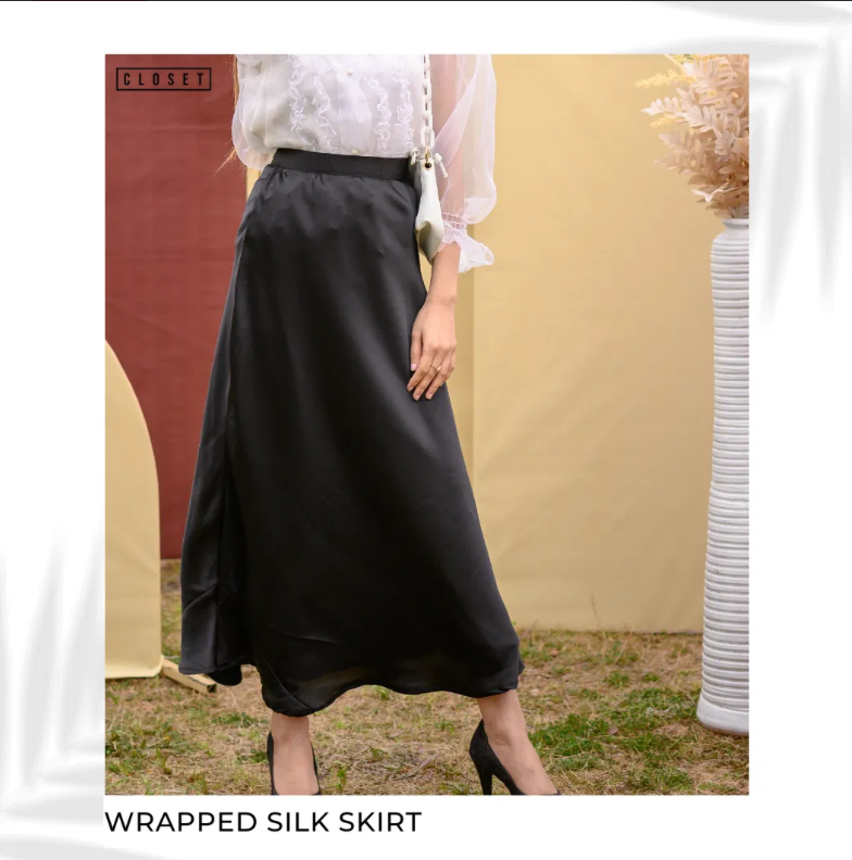 The Closet Black Silk Skirt original image 1