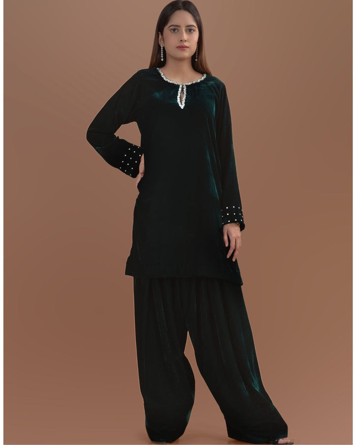 UHK – HEER Velvet WT104 Deep Green Stitched 2-Piece