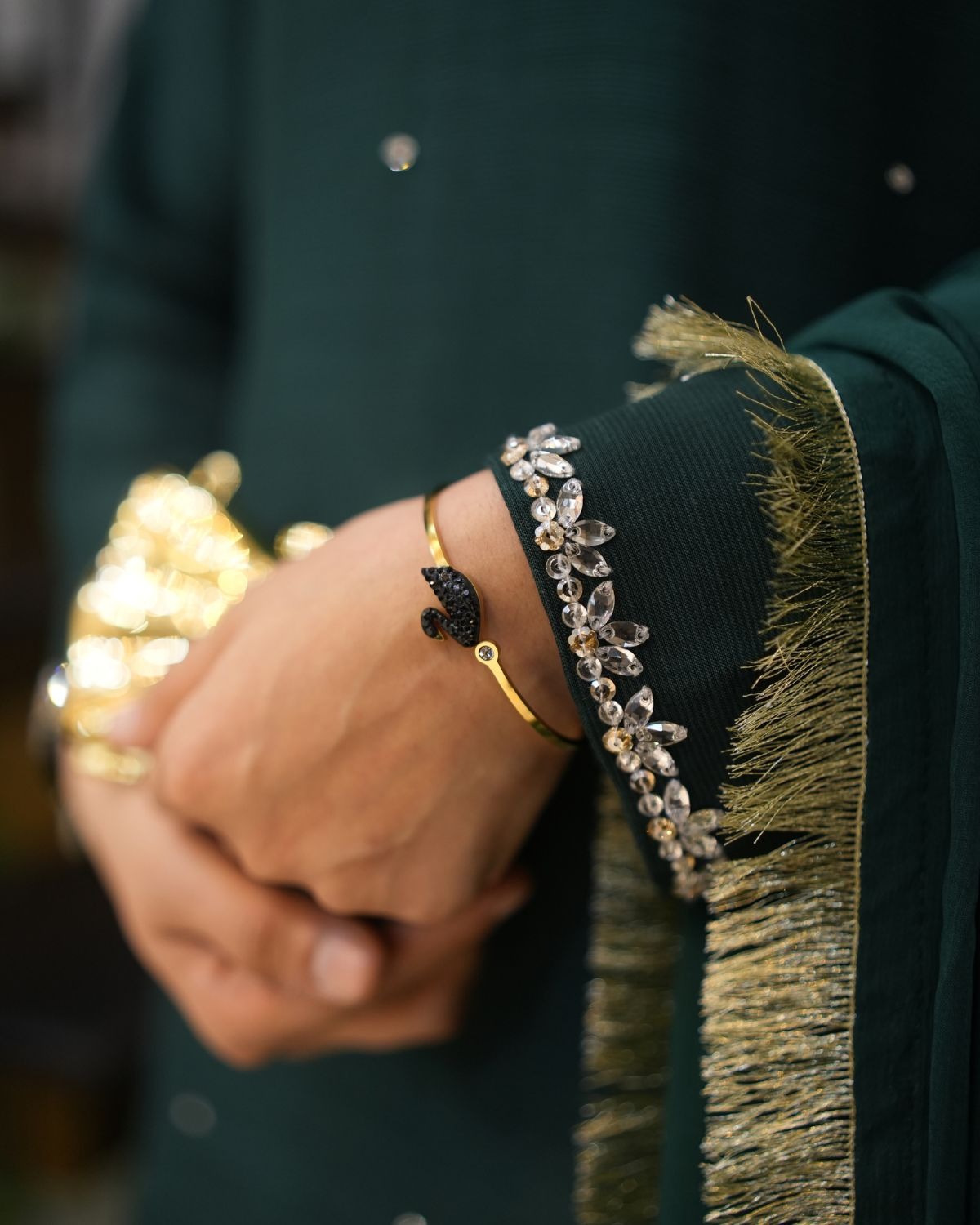 UHK Reem LIORA official product photo 4