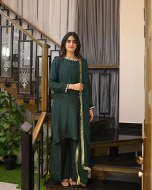 UHK reem liora corrected full model photograph