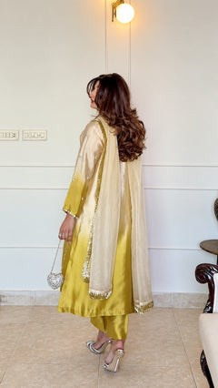 UHK – Shehnai Festive Gulrang – Gold Ombré 3-Piece alternative view 1